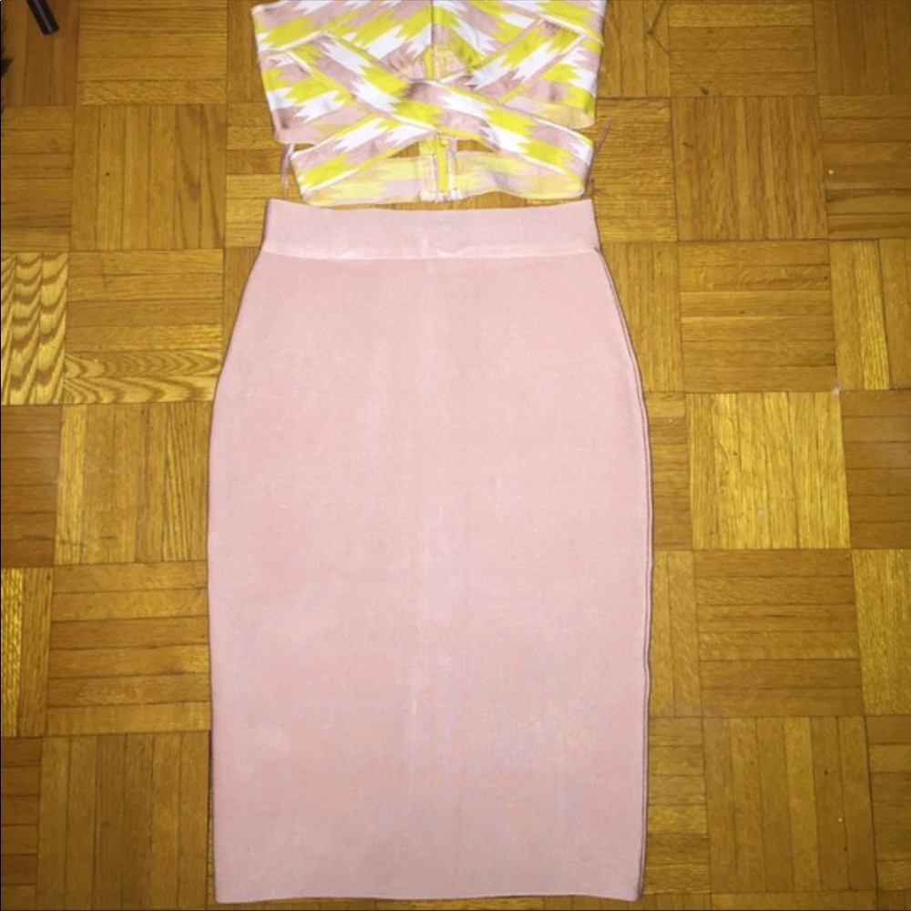 Beautiful bandage stretch set 👗 - Picture 3 of 3